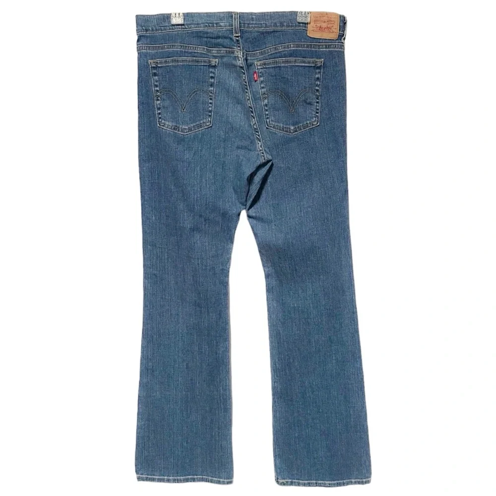 Levi’s 515 Boot Cut Stretch Medium Wash Jeans